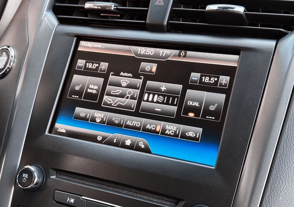 Ford Mondeo cena 56300 przebieg: 206575, rok produkcji 2015 z Słubice małe 704
